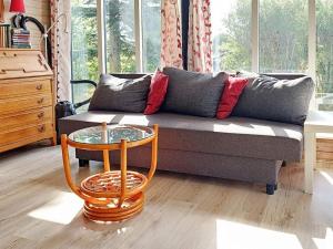 Posezení v ubytování Holiday home Karrebæksminde LIV