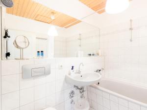 Ένα μπάνιο στο Ferienwohnung in Altstadtnähe +16 φωτογραφίες