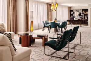 Posezení v ubytování Sheraton Grand Warsaw