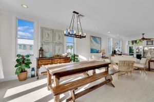 Χώρος καθιστικού στο Lotus Villa - Private beach house with Pool and Hot Tub home +54 φωτογραφίες