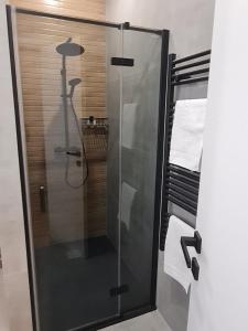 Ένα μπάνιο στο Lux Room 303 +9 φωτογραφίες