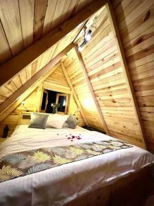 Postel nebo postele na pokoji v ubytování Snovika ( The Organic Farms )