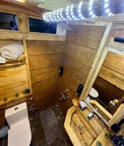 Koupelna v ubytování Snovika ( The Organic Farms )