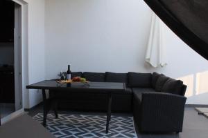 Posezení v ubytování Luxury apartment Maestral - private pool