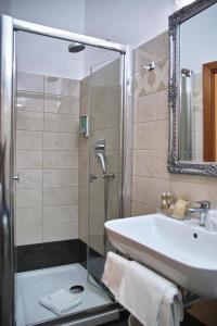 Koupelna v ubytování Hotel Hiberia