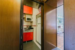 Kjøkken eller kjøkkenkrok på Rent4Rest Estoril Beachfront Apartments