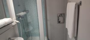 Un baño de Hotel Bristol