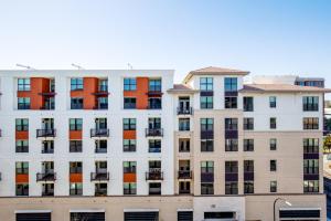 Fotografie z fotogalerie ubytování Redwood City 2BR w WD Pool BBQ nr Caltrain SFO-506 v destinaci Redwood City