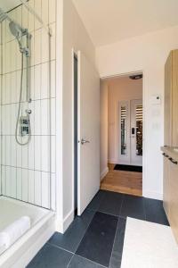Koupelna v ubytování trähus tremblant + 37 fotografií