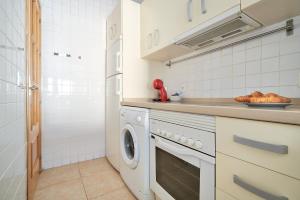 Kuchnia lub aneks kuchenny w obiekcie APARTAMENTO EN EL CENTRO, TRANQUILO Y LUMINOSO