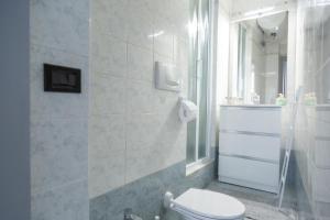 Ένα μπάνιο στο Casa Liri Sanremo -centrale, moderna, 5min spiaggia, Ariston- +24 φωτογραφίες