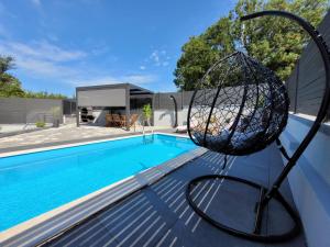 Der Swimmingpool an oder in der Nähe von Apartment Lo&Ti