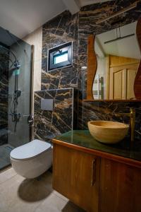 Ένα μπάνιο στο Abant Villa Otel +38 φωτογραφίες