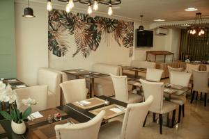Posezení v ubytování Hôtel Belle Vue et Spa