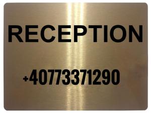 奥托佩尼Vila Zoe BucharestAirport&Therme&Parking Otopeni的带有灵感的词的金属标志