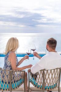 Напої в ĀNANTI Resort, Residences & Beach Club - The Leading Hotels of the World