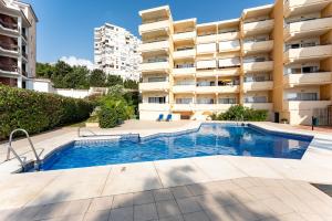 Bazén v ubytování Sunrise Haven, Spacious, Bright, Pool, Terraces nebo v jeho okolí
