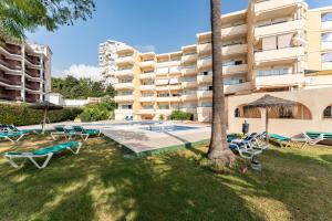 Bazén v ubytování Sunrise Haven, Spacious, Bright, Pool, Terraces nebo v jeho okolí
