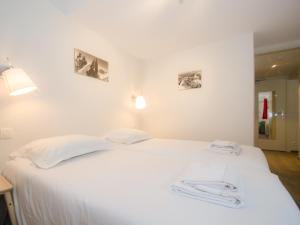 Posteľ alebo postele v izbe v ubytovaní Charmant T3 rénové avec jardin, parking & wifi à Chamonix - FR-1-343-206