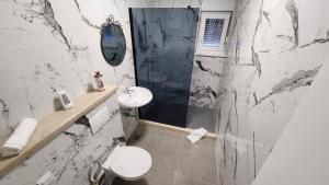 Afbeelding uit fotogalerij van Hidden Sunset in Selca