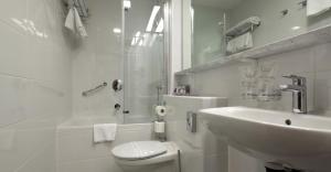
Koupelna v ubytování Hotel Park Makarska
