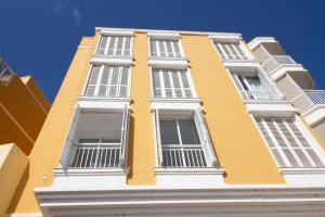 The building in which Az apartmant is located