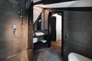 Hotel Sunshine Superior "ADULTS ONLY" Ischgl - Kappl 욕실