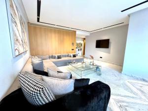 Area tempat duduk di Eden Luxury Anfa-Big Apt 3 Bedrooms/Massira Avenue