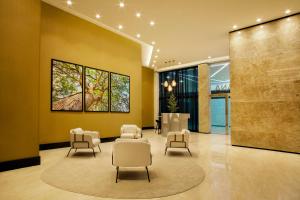 NH HOTEL FEIRA DE SANTANA的休息区