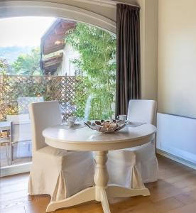 Svetainės erdvė apgyvendinimo įstaigoje FRAMES Relax