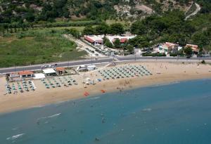 an aerial view of a beach with a crowd of people at Hotel Vela Velo Club Vieste in Vieste