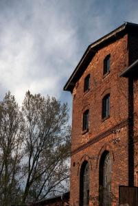 Fotografie z fotogalerie ubytování ŻAR - Gorzelnia w Żarnowcu v destinaci Żarnowiec