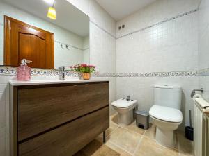 Ένα μπάνιο στο Vivalidays Montserrat - Blanes +28 φωτογραφίες