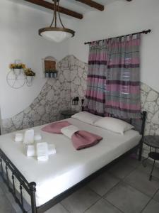 A bed or beds in a room at Lucas B Panorama