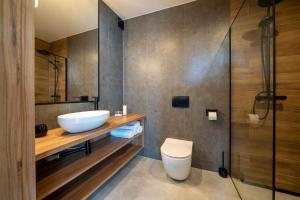 Apartamenty i Pokoje Złote Piaski的一间浴室