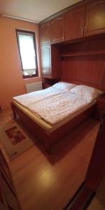 Postel nebo postele na pokoji v ubytování Anne apartman Siófok