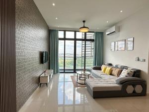 Posezení v ubytování urban sea view home 2bed studio