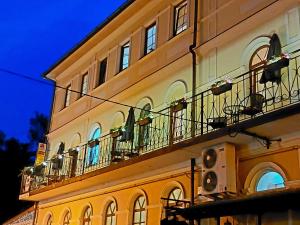 Балкон или терраса в Apartments U Ratushi