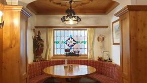Posezení v ubytování Hotel Edelweiẞ garni