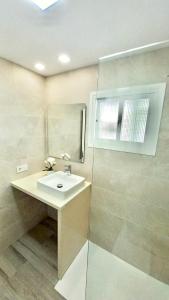 Ένα μπάνιο στο Alhattic Rooms