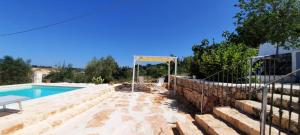 Piscina di TRULLO PIETRAPOESIA o nelle vicinanze