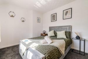 Galeriebild der Unterkunft 3-Bed House Near Lakeside Mall, Onsite Parking in Grays Thurrock