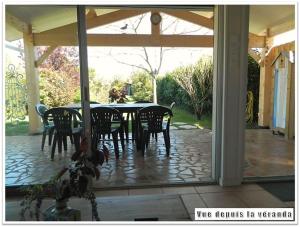 Patio nebo venkovní prostory v ubytování Villa de charme 4*, 4 CH Bassin d'Arcachon 12 pers