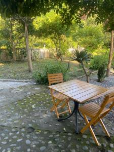 Zahrada ubytování Maguli Home Gonio