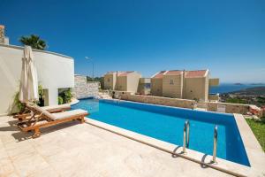 Galeriebild der Unterkunft 6 bedroom big villa for rent in kalkan in Kaş