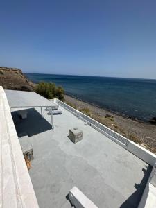 Фотография из галереи Santorini Grace Villa 3 в городе Foinikiá