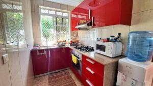 A cozinha ou cozinha compacta de TAHITI - Motu Nono Beach View mais 19 fotos