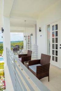 Balkón nebo terasa v ubytování Lavender Moon Villas