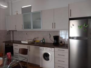 Gallery image of Sofia's apartment in Karistos