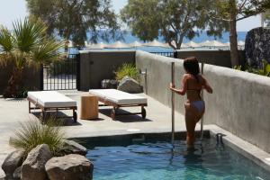 Bassein majutusasutuses Oscar Beachfront Suites - Adults Only või selle lähedal